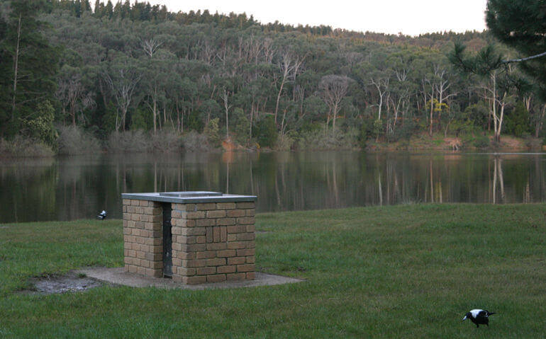 StGeorgesLake BBQ 8339